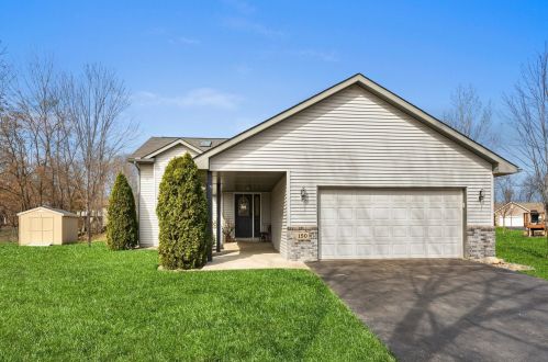 150 Dutch Lake Trl, Howard Lake, MN 55349-5135