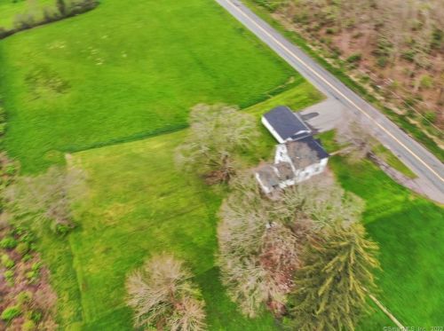 322 Ridgewood Rd, Middletown CT  06457-1949 exterior