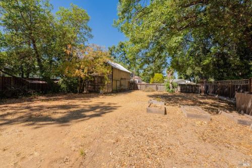 1014 Perkins St, Ukiah CA  95482-4623 exterior