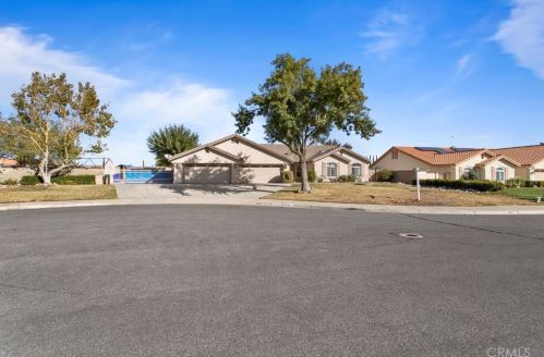 12704 Via Posada Way, Victorville, CA 92392-7433