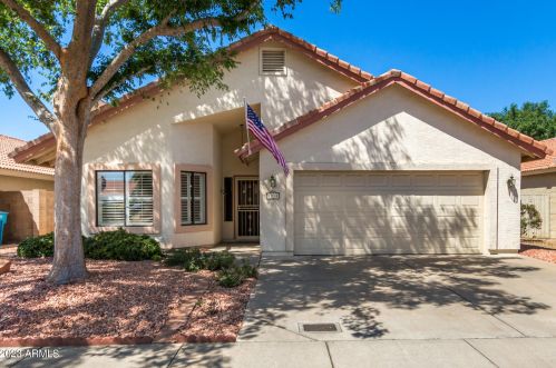 7738 30th Dr, Phoenix, AZ 85051-6684