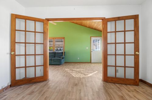 5515 Honey Crk Dr, Milwaukee WI 53221-4012 exterior