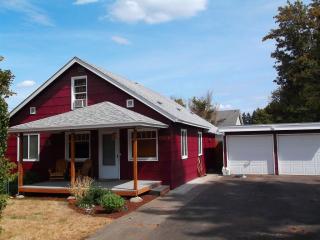 2758 170th Ave, Portland, OR 97236-1215