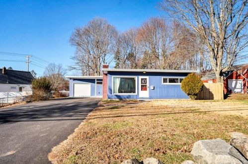 303 Brandegee Ave, Groton, CT 06340-5103