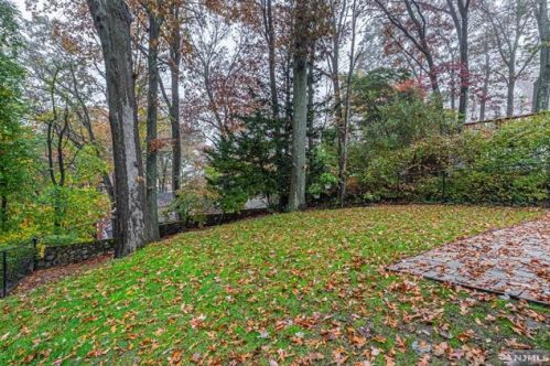45 Longview Trl, Parsippany NJ  07834-2039 exterior