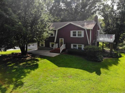 31 Mathewson Mill Rd, Gales Ferry, CT 06339-1114