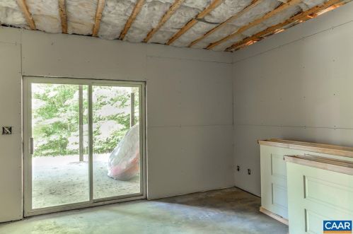 17 Shortwood Cir, Bybee VA  22963-2747 exterior