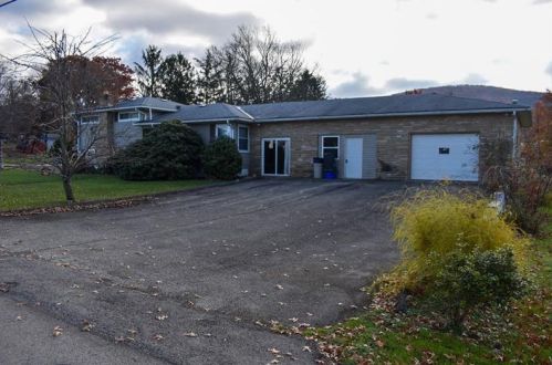 218 Woodstock Ave, Hopwood, PA 15445-2104