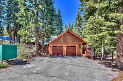 13870 Hansel Ave, Truckee, CA 96161-6239