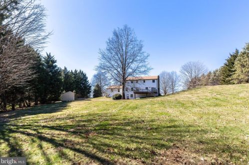 550 Herrs Rdg Rd, Gettysburg PA  17325-8556 exterior