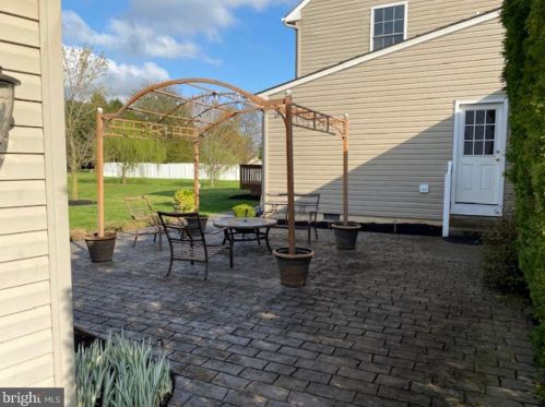 55 Kings Ct, Swedesboro NJ  08085-5033 exterior