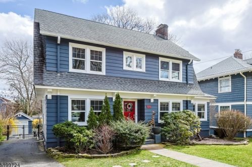 325 Grove St, Montclair, NJ 07042-4223