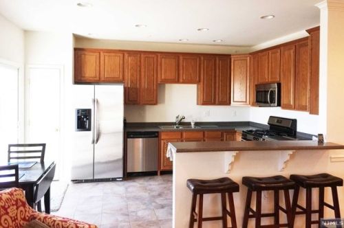 35 Forshee Cir, Montvale, NJ 07645-1781