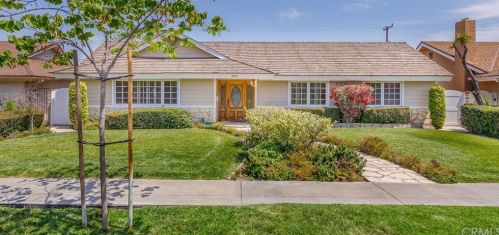 5611 Heil Ave, Huntington Beach, CA 92649-3728