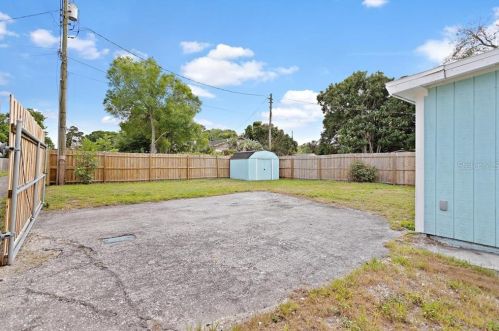 5210 20th Ave, Saint Petersburg FL  33707-4908 exterior