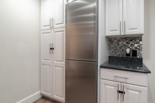 87 Briar Cliff Ave, Waterbury CT  06708-2901 exterior