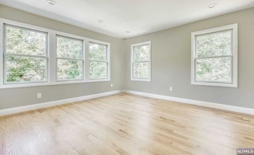 441 Northern Pkwy, Ridgewood NJ  07450-1720 exterior