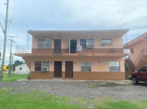 505 9th St, Belle Glade, FL 33430-3796