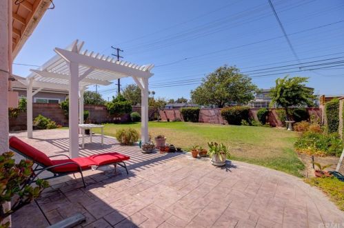 4621 191 St, Torrance CA 90503-1412 exterior