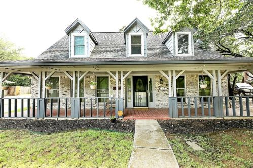 1104 Guadalupe Pl, Denton, TX 76205-8116
