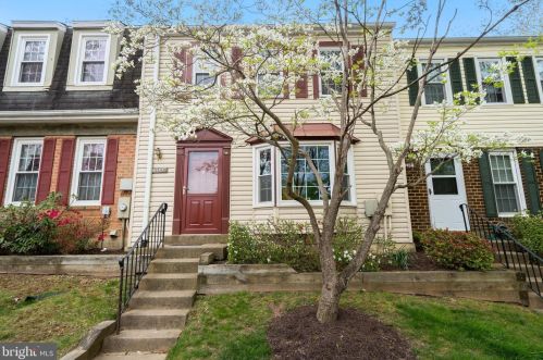 9157 Broken Oak Pl, Springfield, VA 22015-3566