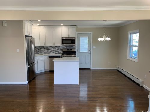 1633 Madison St, Floral Park, NY 11003-4425