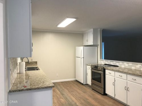 2956 Caledonia St, Marianna FL  32446-3004 exterior