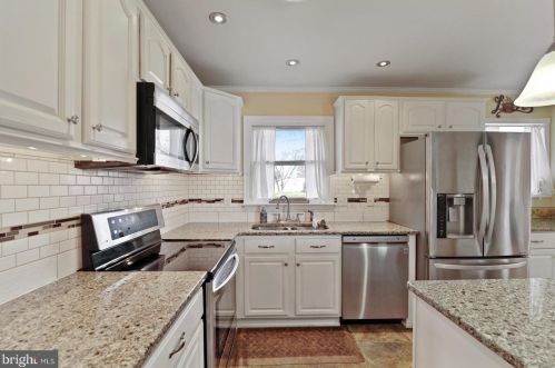 24 Clendaniel Dr, Dover DE  19904-9628 exterior