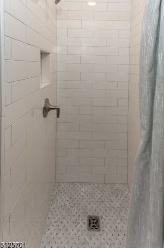 291 Riveredge Dr, Chatham Township NJ  07928-3104 exterior