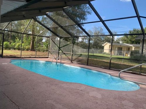 4416 Pocahontas Dr, Dade City FL 33523-9154 exterior