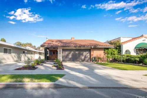 656 Roycroft Ave, Long Beach, CA 90814-1821