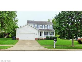 2242 Canterbury Cir, Akron, OH 44319-1387