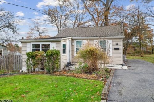 29 Riverview Ave, Lincoln Park, NJ 07035-2218