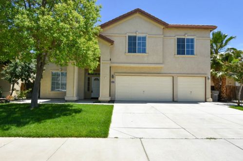 1678 Alyssum Way, Los Banos, CA 93635-4552