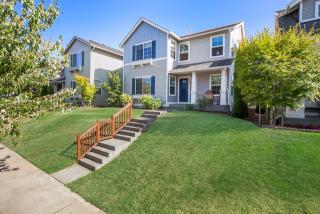 33829 Odell St, Snoqualmie WA  98065-8728 exterior