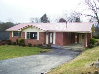 341 Buckingham Dr, Newport TN  37821-4397 exterior