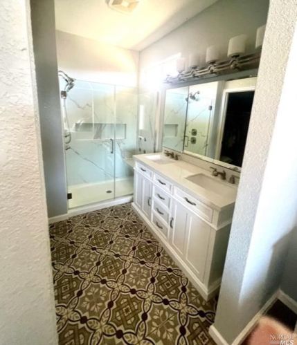 7 Rolling Place Ct, Rio Vista CA  94571-1445 exterior