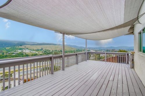 9150 Sesi Ln, Lakeside CA  92040-5800 exterior