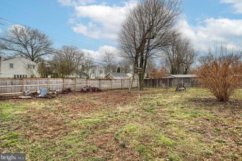 814 Sycamore Dr, Lansdale PA  19446-3128 exterior