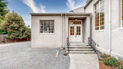 855 7 St, Santa Rosa CA  95401-6106 exterior