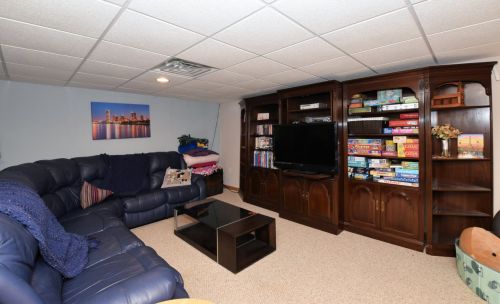 10120 Norwich Ave, Milwaukee WI 53228-2020 exterior