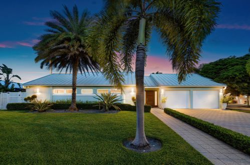 755 7th Ave, Delray Beach, FL 33483-5705