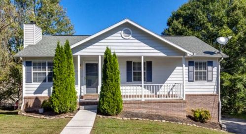4628 Woodbridge Ln, Knoxville, TN 37921-4972