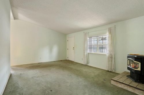 6 Whispering Way, Lodi CA  95242-9563 exterior