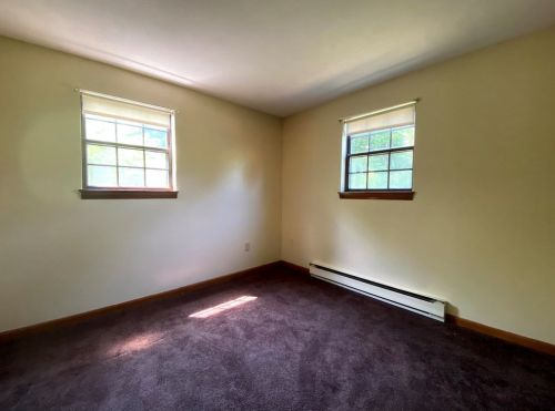 27 Lathrop St, Palmer MA  01069-1009 exterior