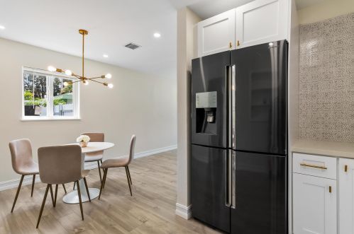 726 56th St, West Palm Beach FL  33407-2508 exterior