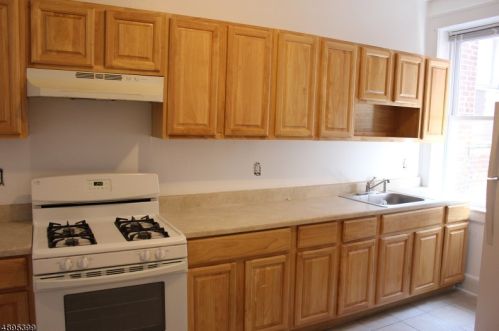 110 Bloomfield Ave, Montclair NJ  07042-4780 exterior