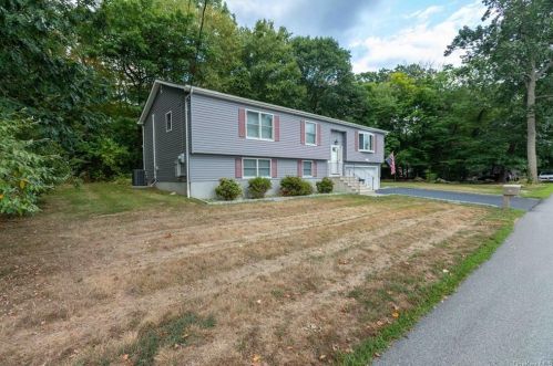 69 Newburgh Rd, Patterson, NY 12563-1708
