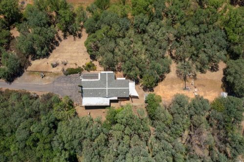 675 Starr Dust Ct, Lakeport CA  95453-6976 exterior