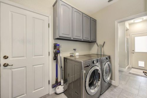 1573 Terracina Dr, Folsom CA  95762-5407 exterior